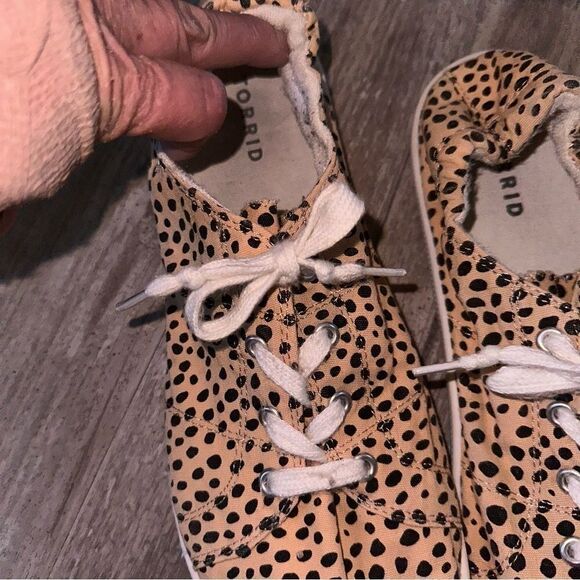 Torrid CHEETAH RUCHED SNEAKER SHOES
Sz 12WIDE - Picture 2 of 7